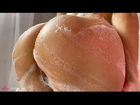 ❤️ Brunette onanerer fisse med vibrator til intens orgasme i brusebad Sluts at da.trysex.ru ️❤